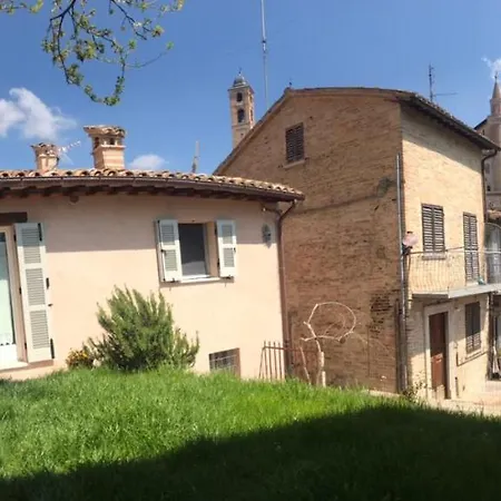 Casa La Piazzetta Rinascimentale Урбино