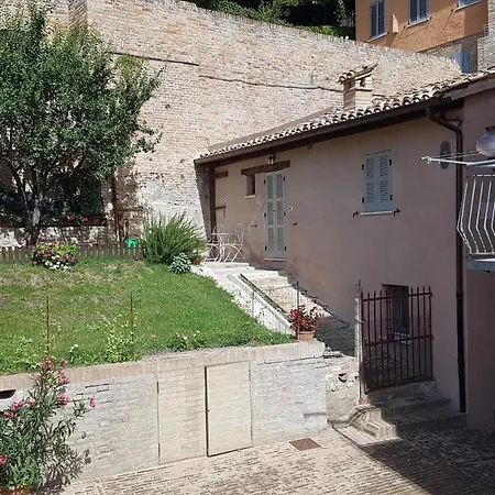Casa La Piazzetta Rinascimentale Vakantiehuis Urbino