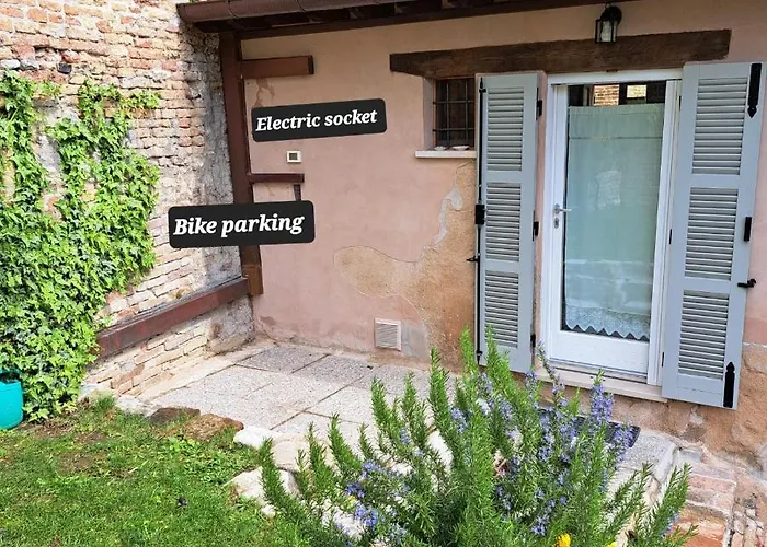 Casa vacanze Casa La Piazzetta Rinascimentale *